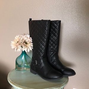 Girls rider boots- almost new